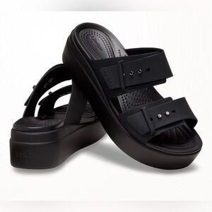 Crocs Brooklyn Buckle Platform Slide Sandal - Black - size 7